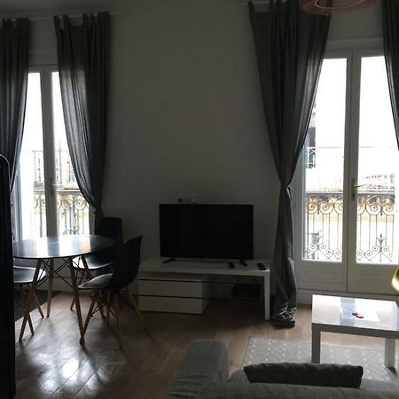 Charmant Appartement Hyper Centre Comedie モンペリエ エクステリア 写真