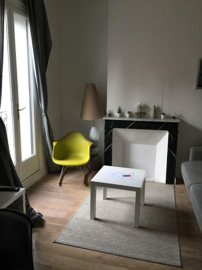 Charmant Appartement Hyper Centre Comedie モンペリエ エクステリア 写真