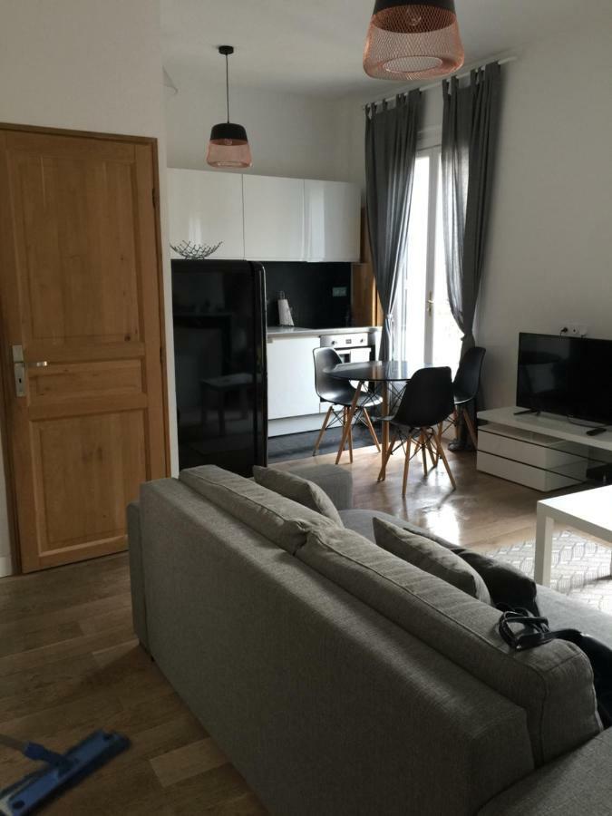 Charmant Appartement Hyper Centre Comedie モンペリエ エクステリア 写真